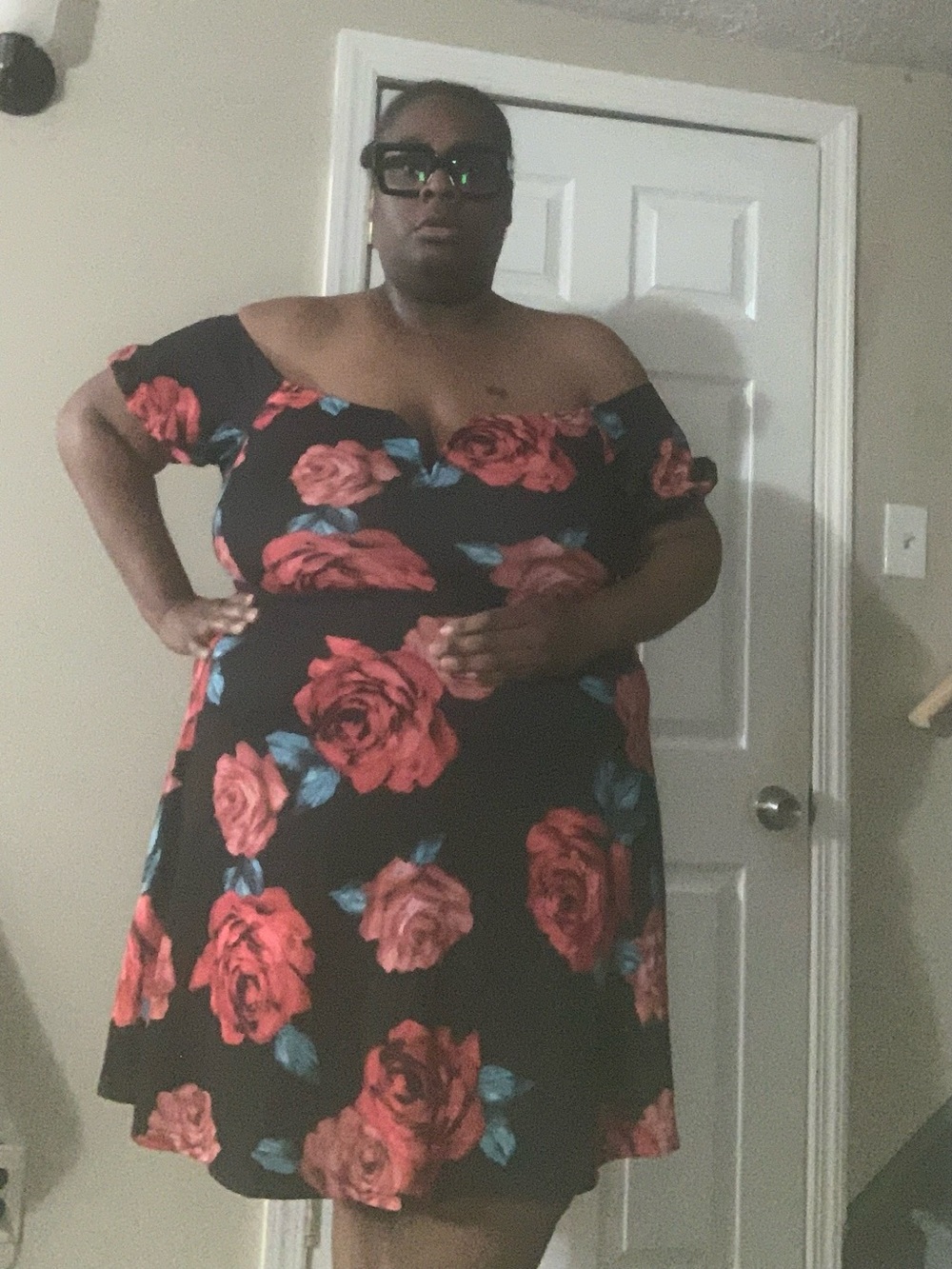 SHEIN Plus Size Off-Shoulder Black Dress with Red Rose Print